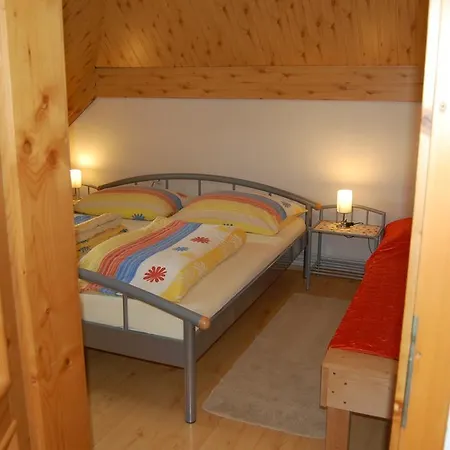 Apartman 75 * Kalameny