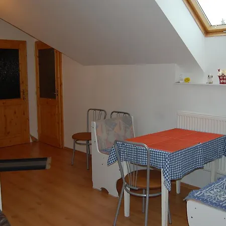 Apartman 75 Kalameny